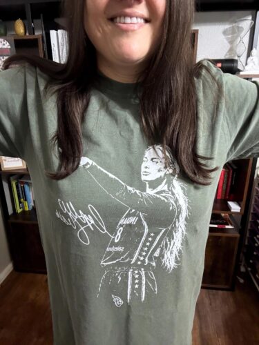 Funny Sophie Cunningham Pointing Tshirt photo review